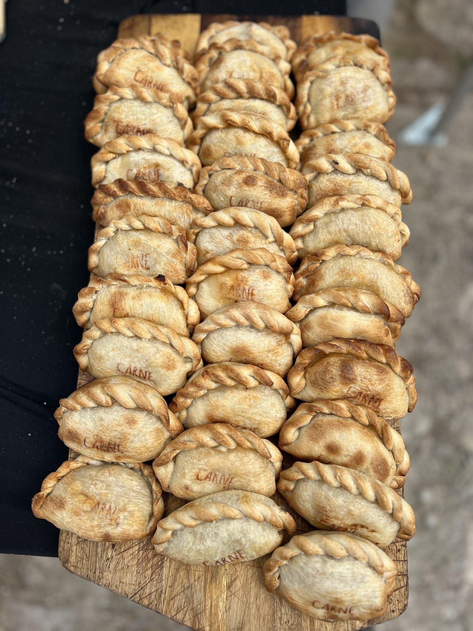 Empanadas y choripanes — Menú Criollitos